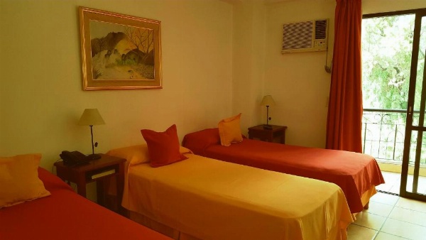 Altoparque Hotel Salta image 20